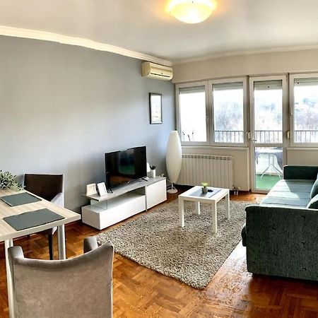 Sunkissed Apartment Belgrád Kültér fotó