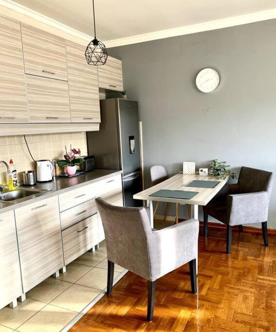 Sunkissed Apartment Belgrád Kültér fotó